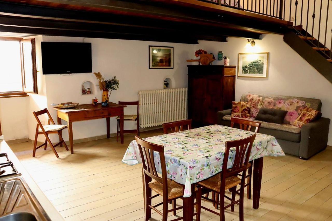 Twins' Historical Apartment Trevi Eksteriør bilde